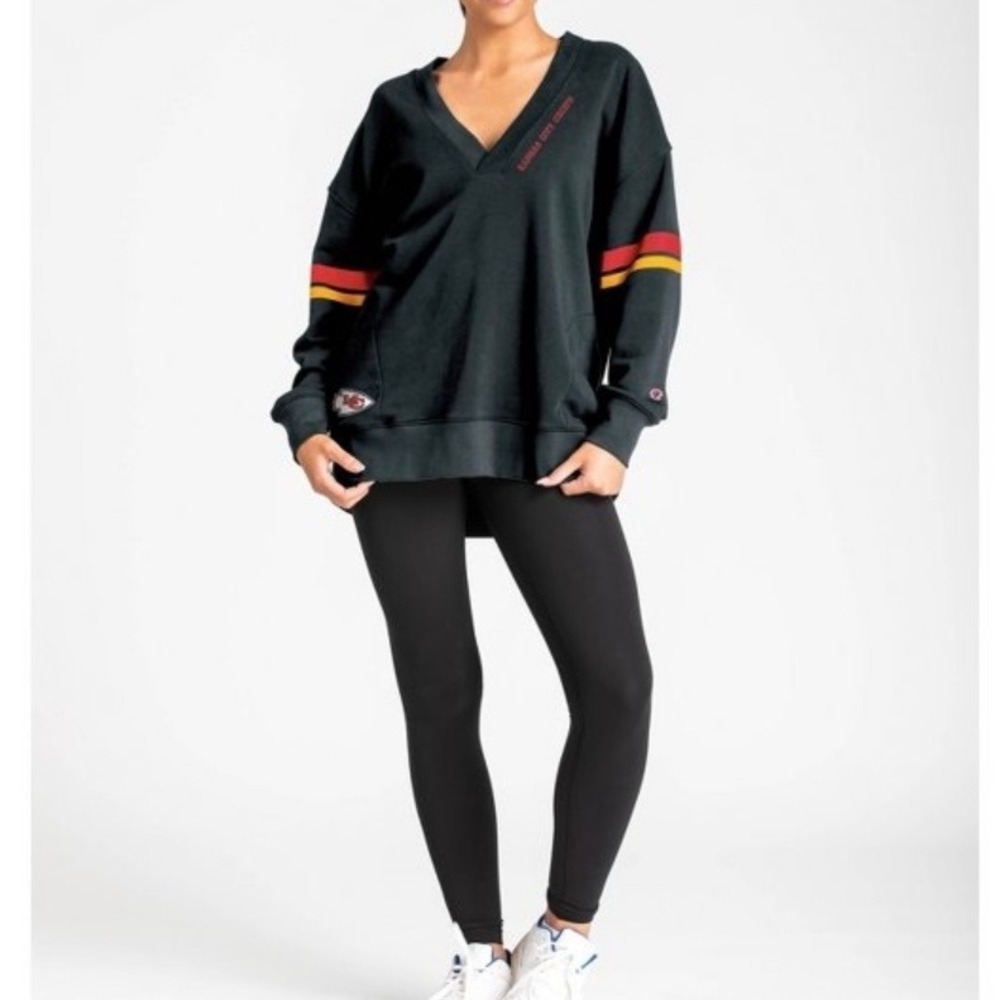 Champion Kansas City Chiefs V-Neck Oversized Sweatshirt Black‎ NFL Women Medium - Picture 4 of 7